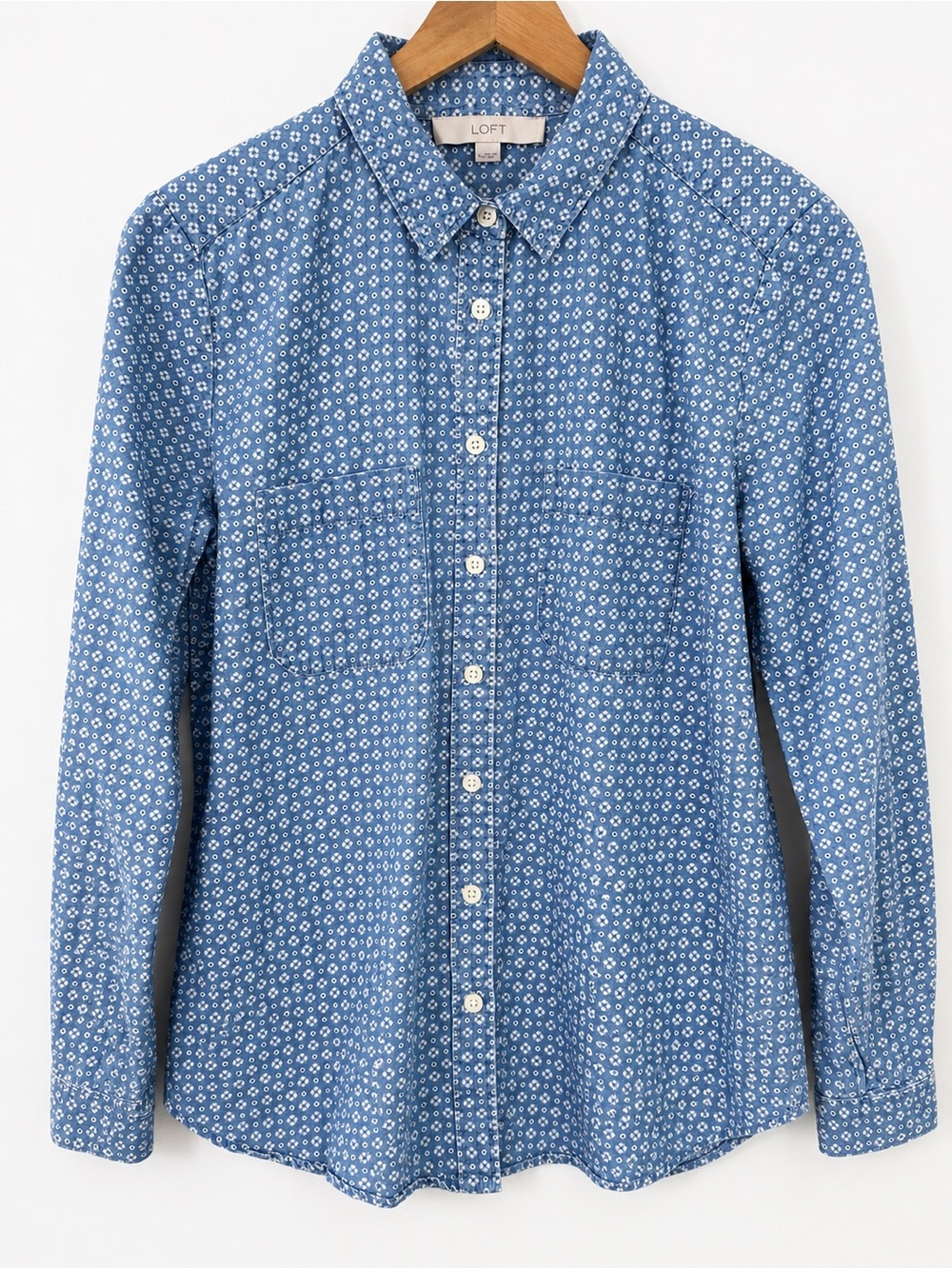LOFT Blue Floral-Print Button Down chambray denim Shirt size medium medium